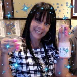 Meet your Posher, Debbie